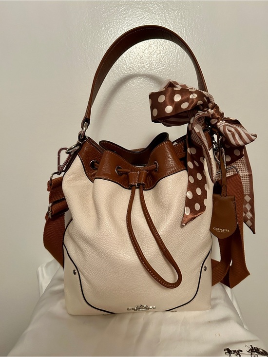 Coach Handbags - Coach Mickie Drawstring Spectator Bucket Bag.  Pebble Leather, EUC Vintage